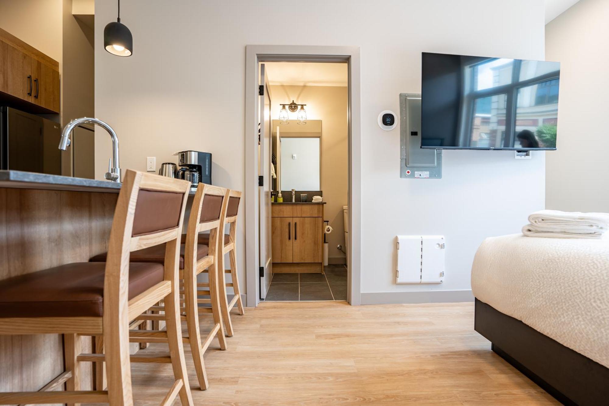 Basecamp Suites Revelstoke Rom bilde