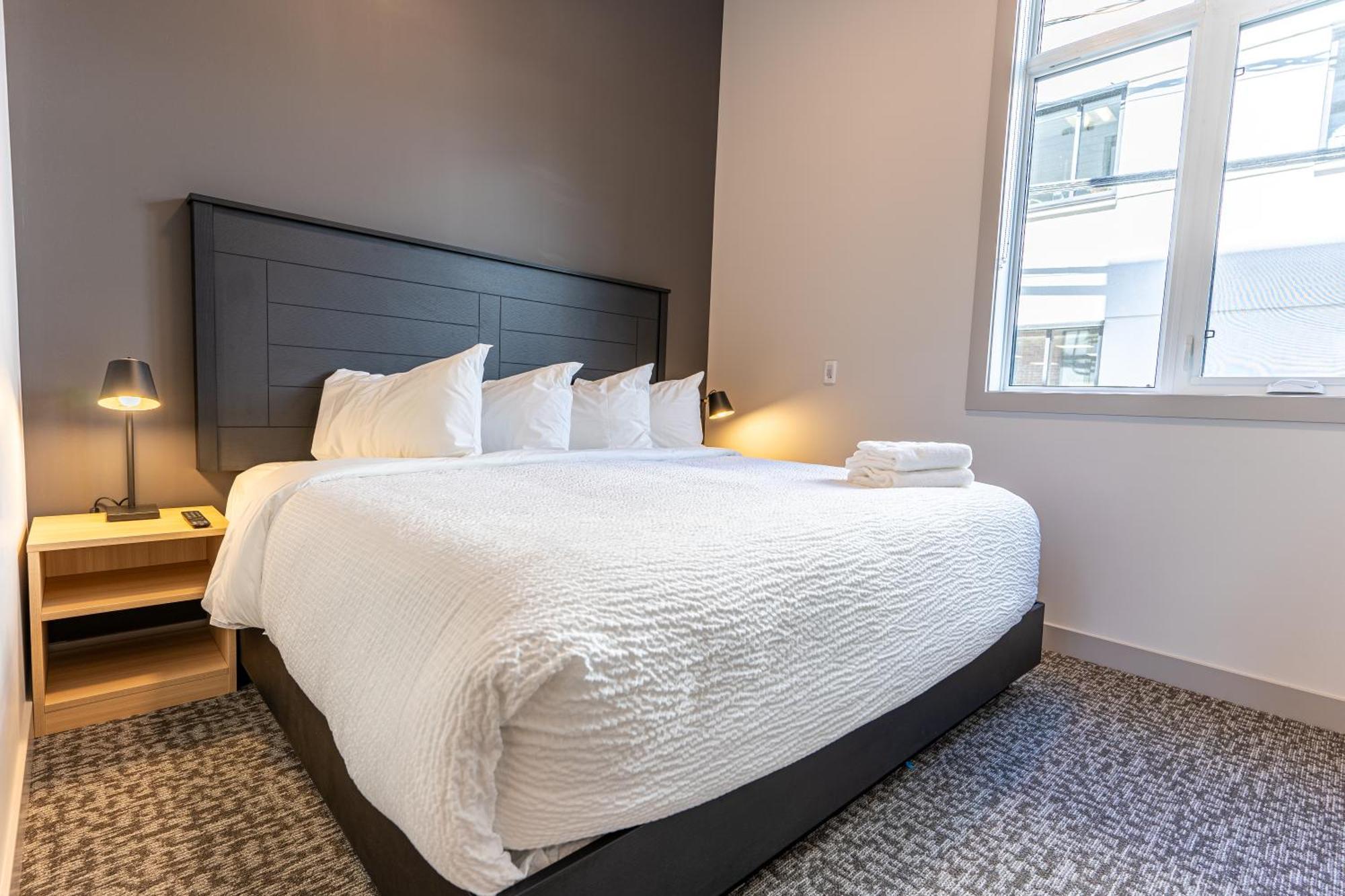 Basecamp Suites Revelstoke Rom bilde