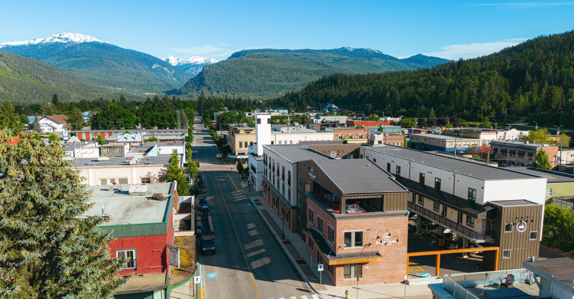 Basecamp Suites Revelstoke Eksteriør bilde