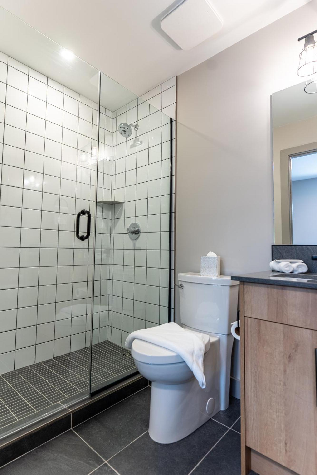 Basecamp Suites Revelstoke Rom bilde