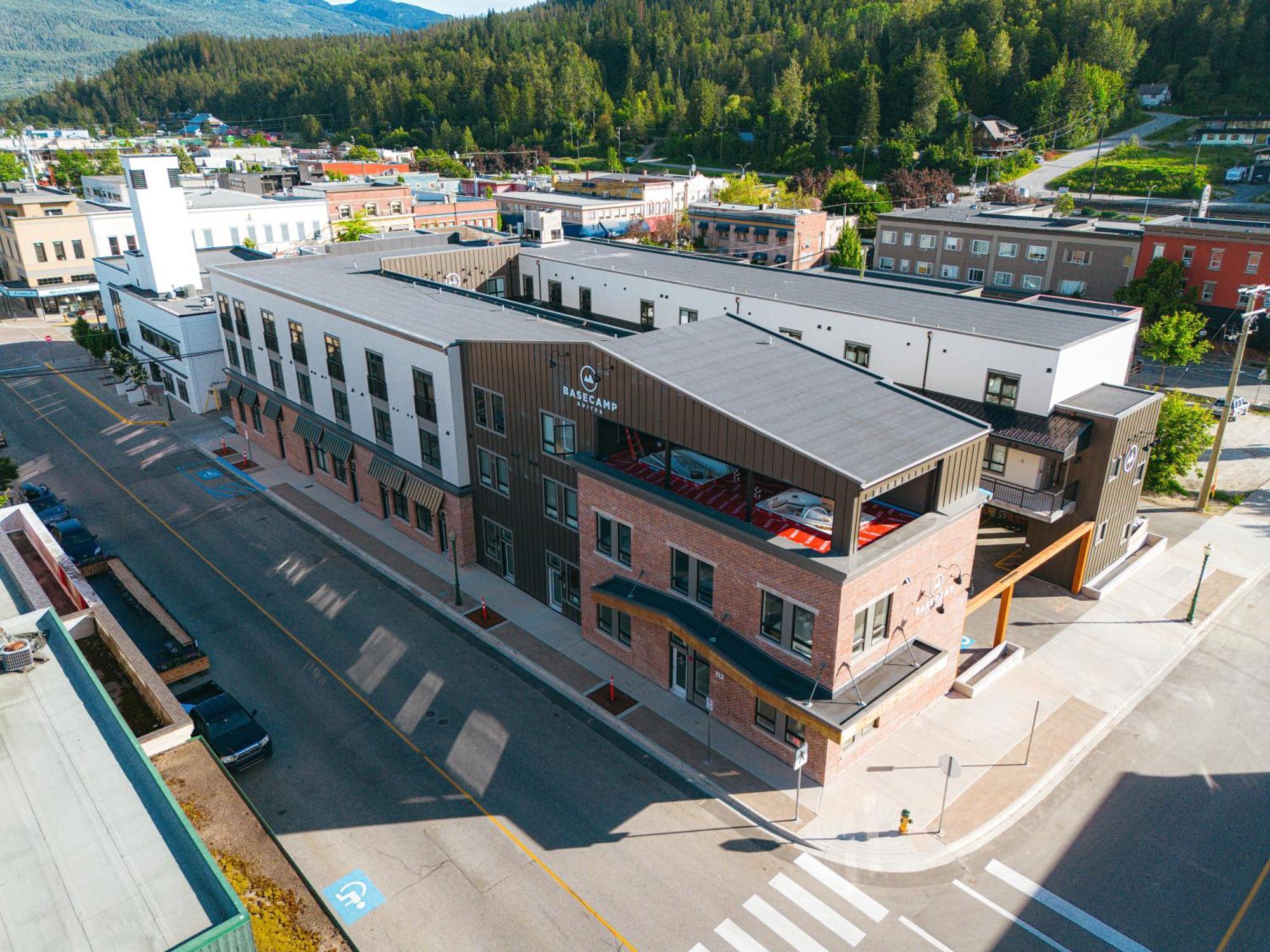 Basecamp Suites Revelstoke Eksteriør bilde