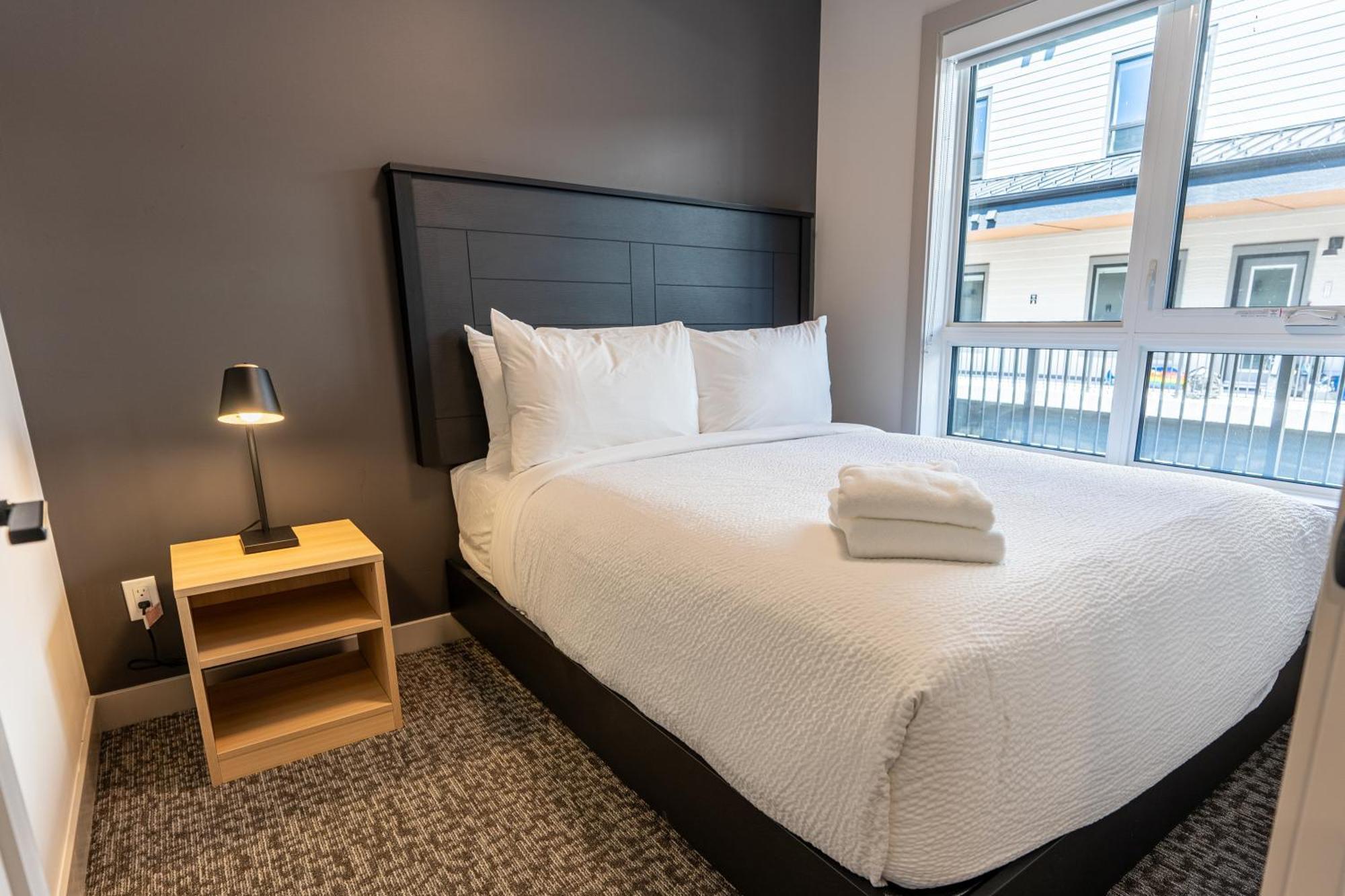 Basecamp Suites Revelstoke Rom bilde