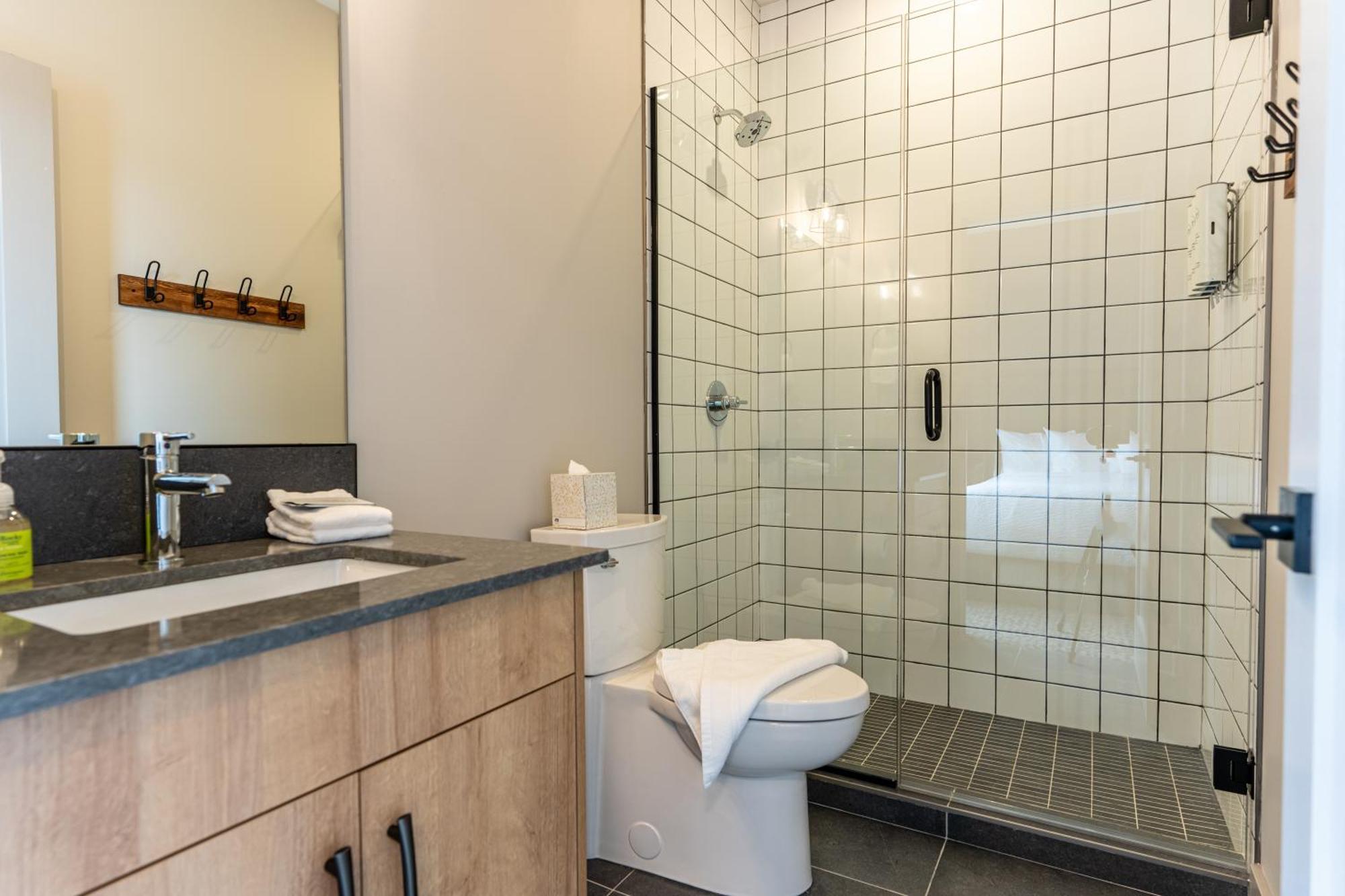 Basecamp Suites Revelstoke Eksteriør bilde