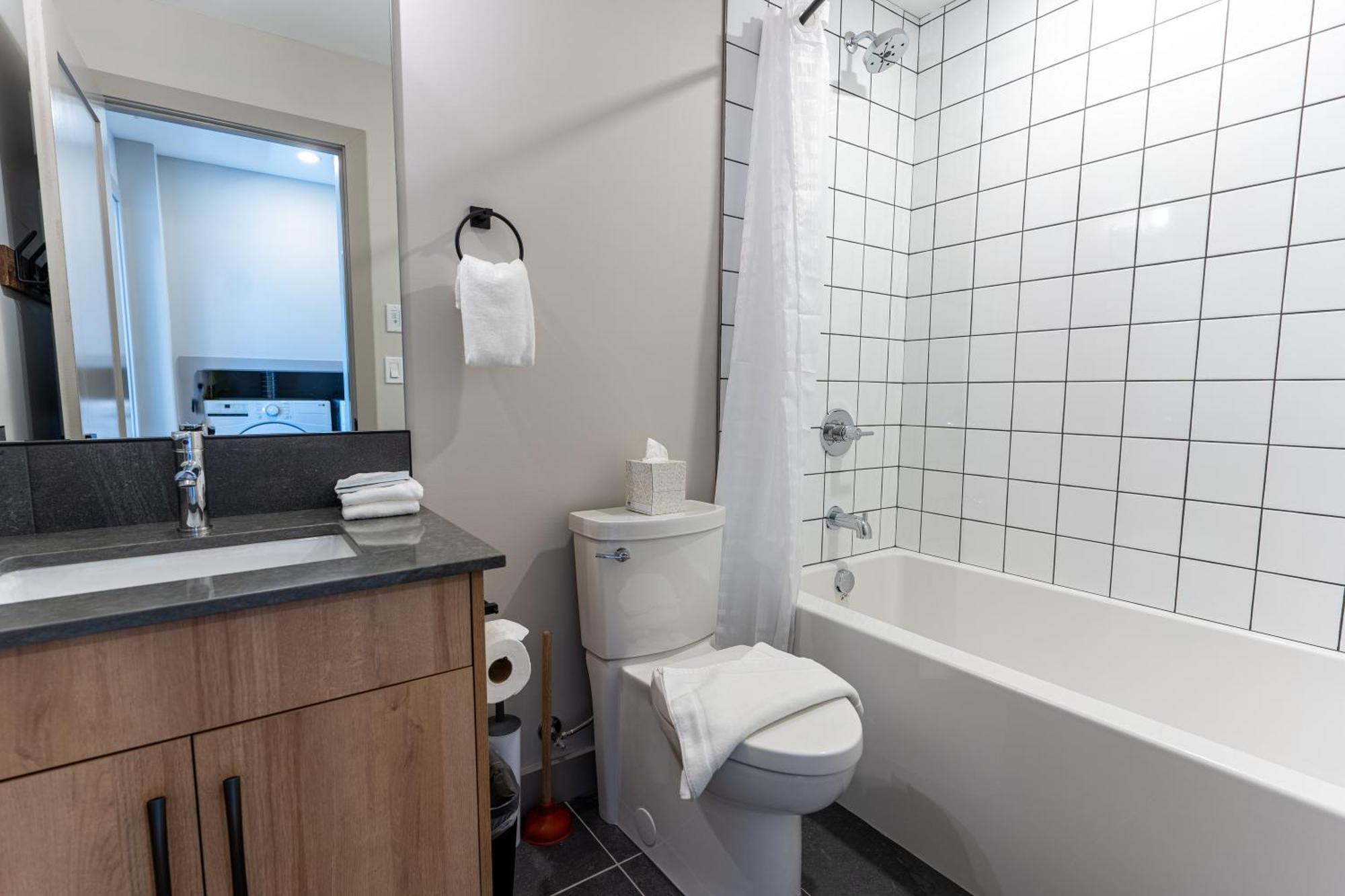 Basecamp Suites Revelstoke Rom bilde