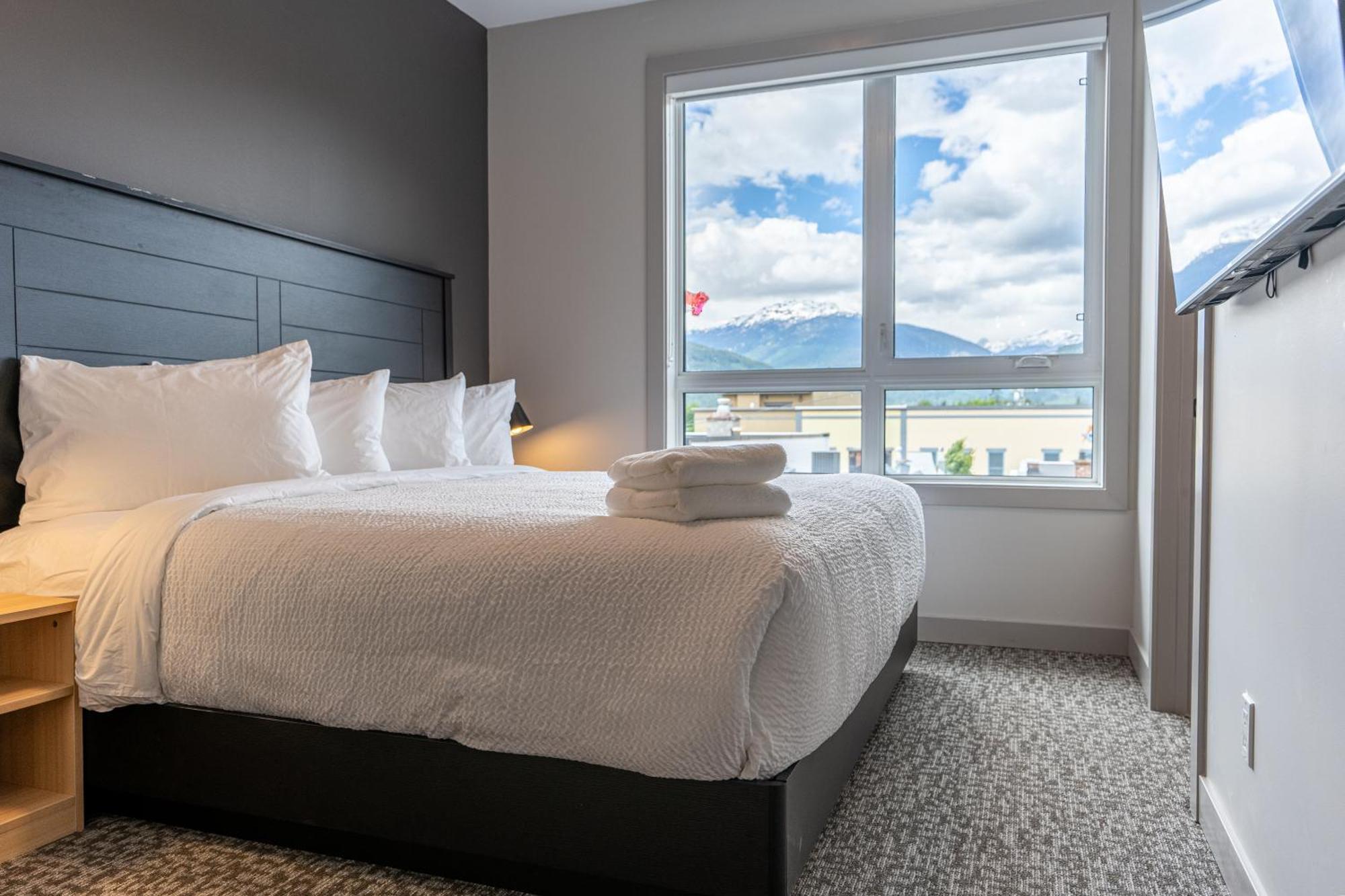 Basecamp Suites Revelstoke Eksteriør bilde