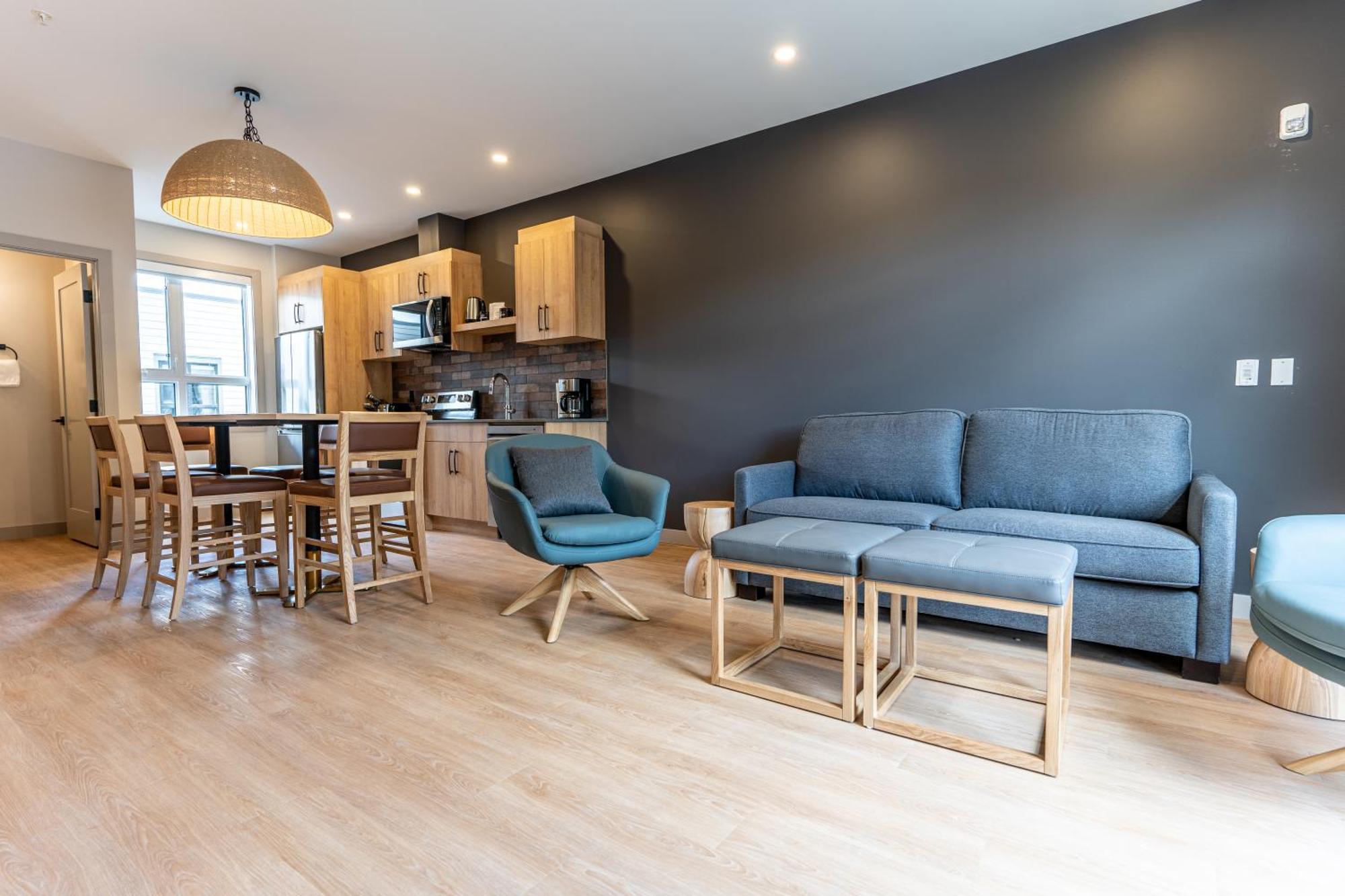 Basecamp Suites Revelstoke Eksteriør bilde