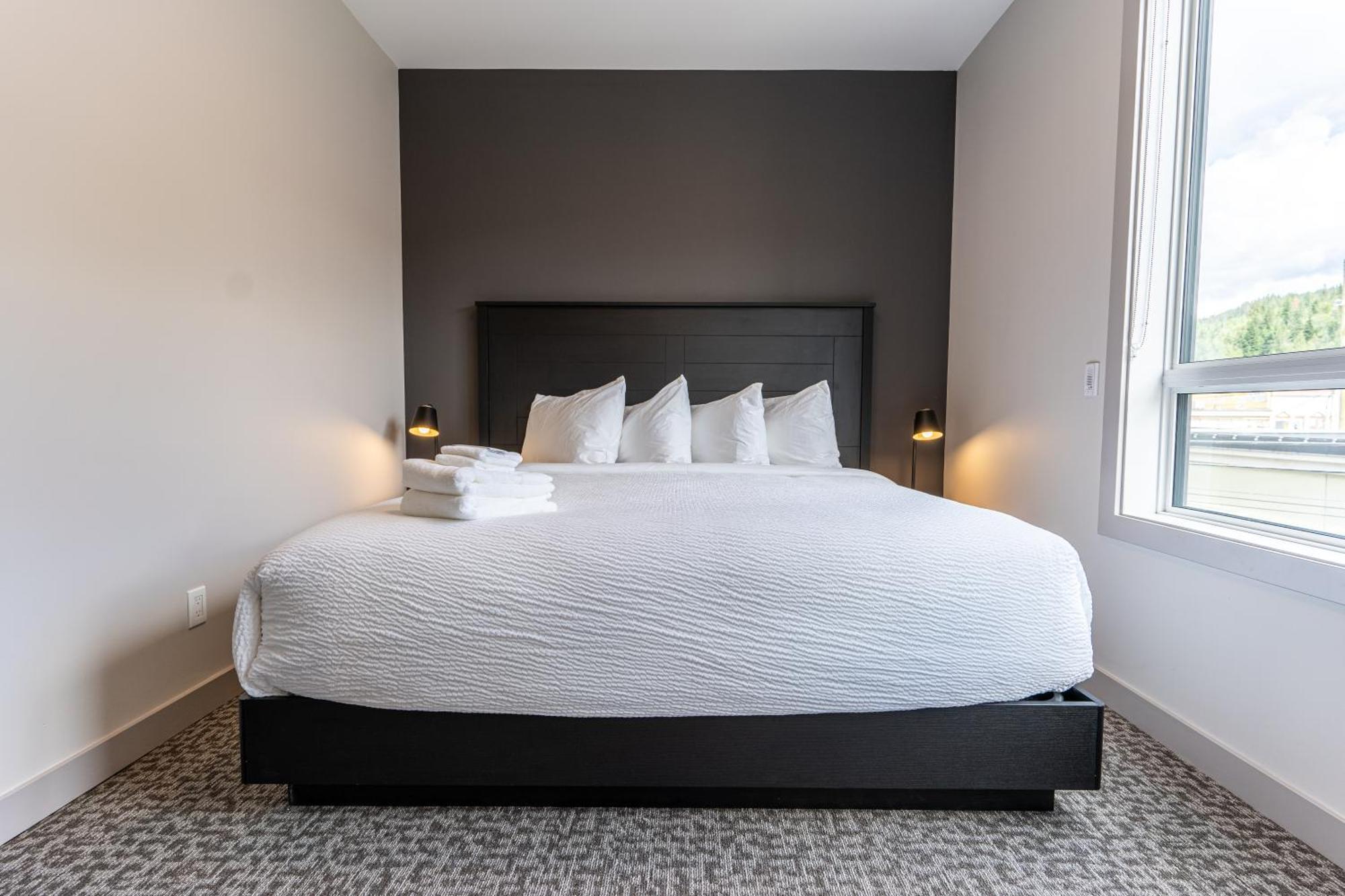 Basecamp Suites Revelstoke Rom bilde